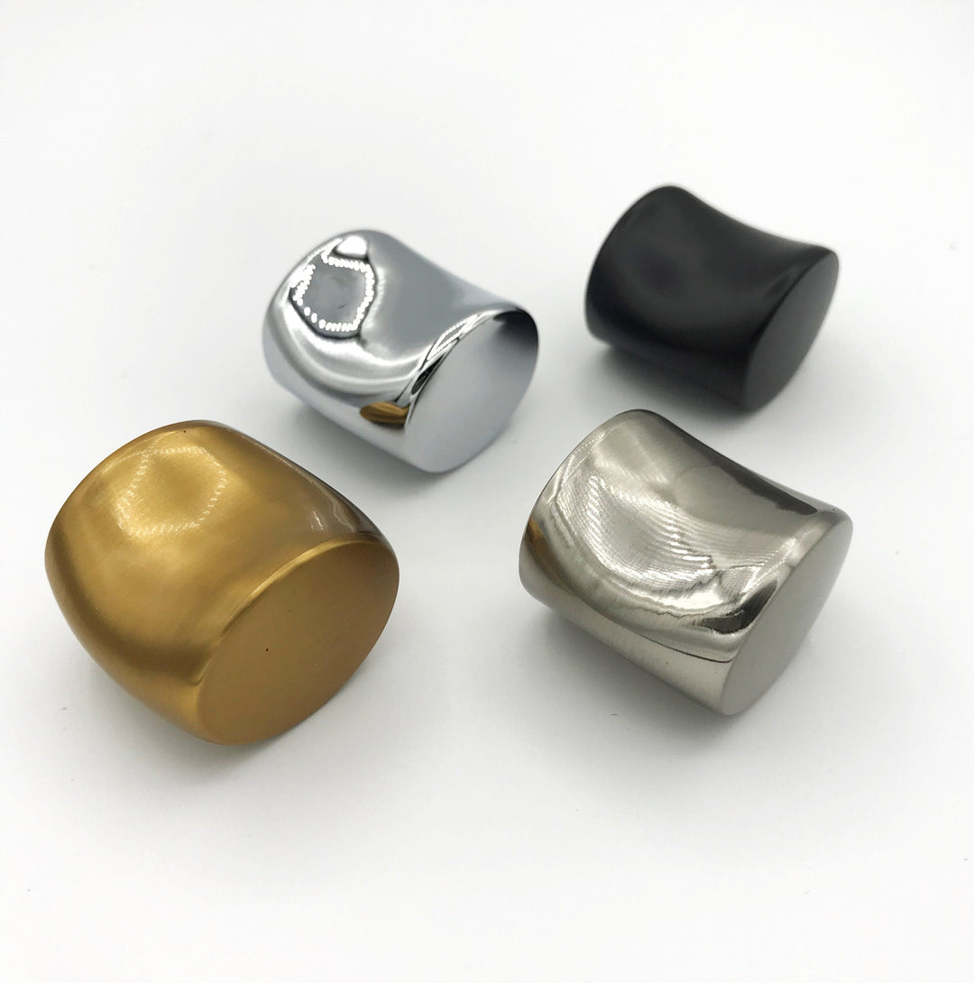 Oval "Novel" Brass, Chrome, Nickel, Matte Black Cabinet Knob
