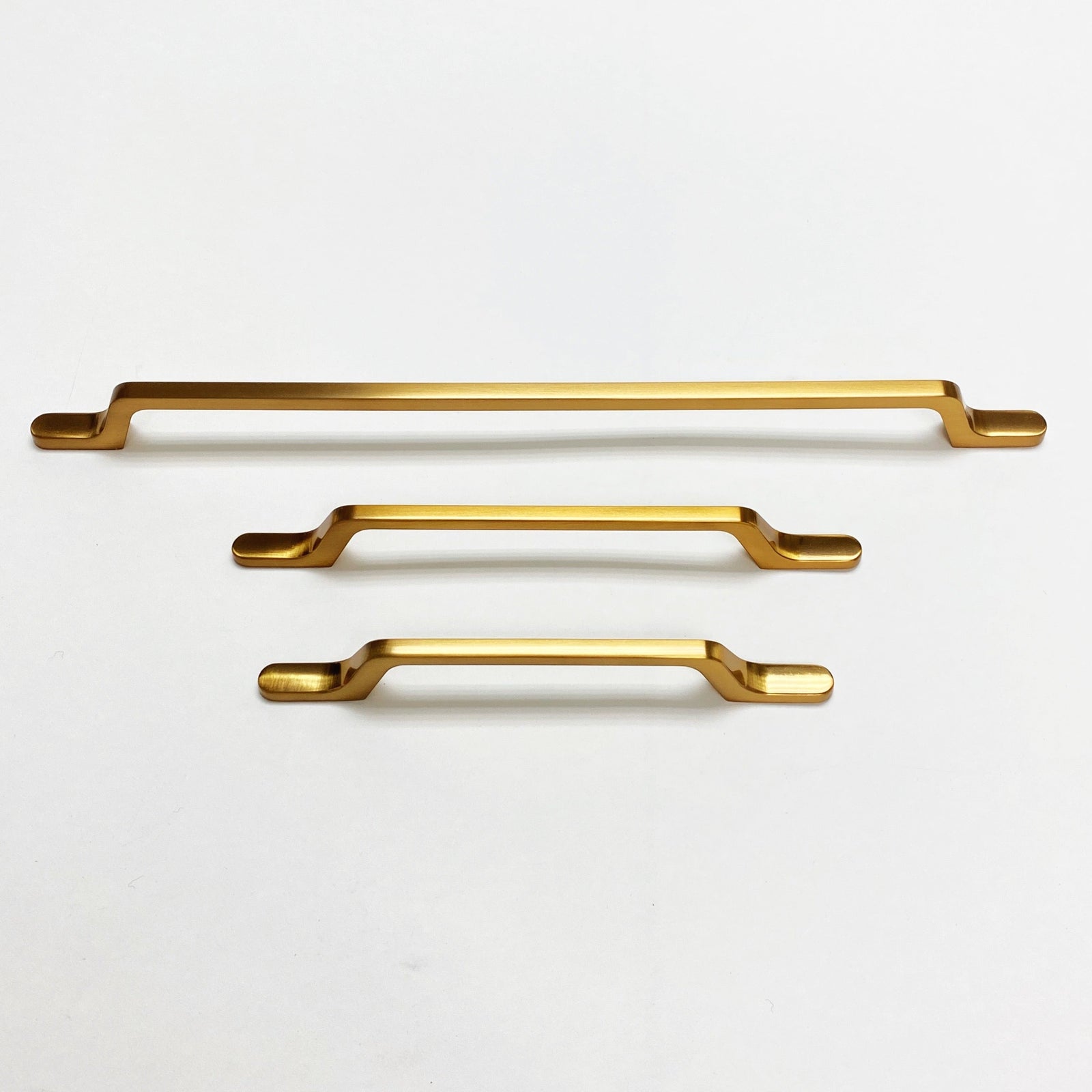 Old  Gold Brush Style 52" Rectangular Drawer and cabinets Pulls - Purdy Hardware - 
