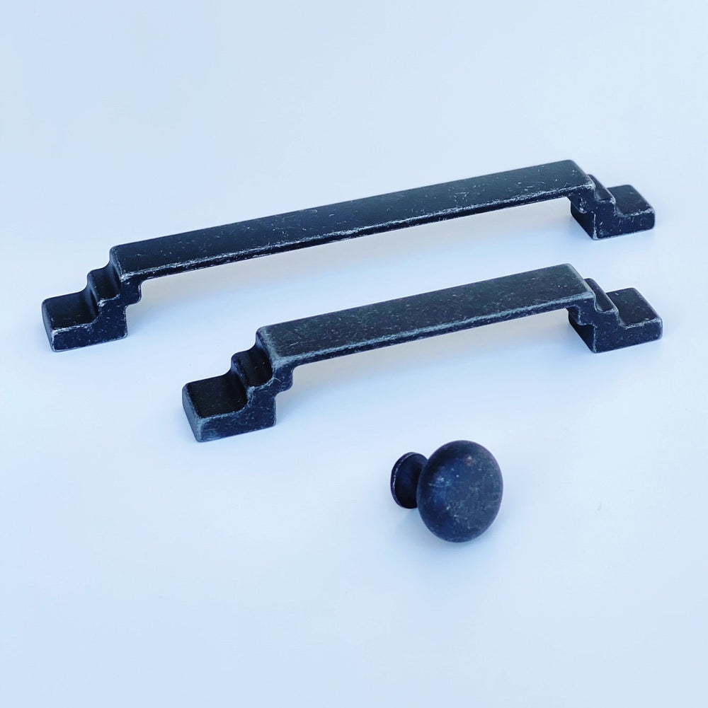 Distressed Iron Scala Handles Drawer Knobs & Pulls, Cabinet Handles, Modern Cabinet Hardware Farmhouse Drawer Pull