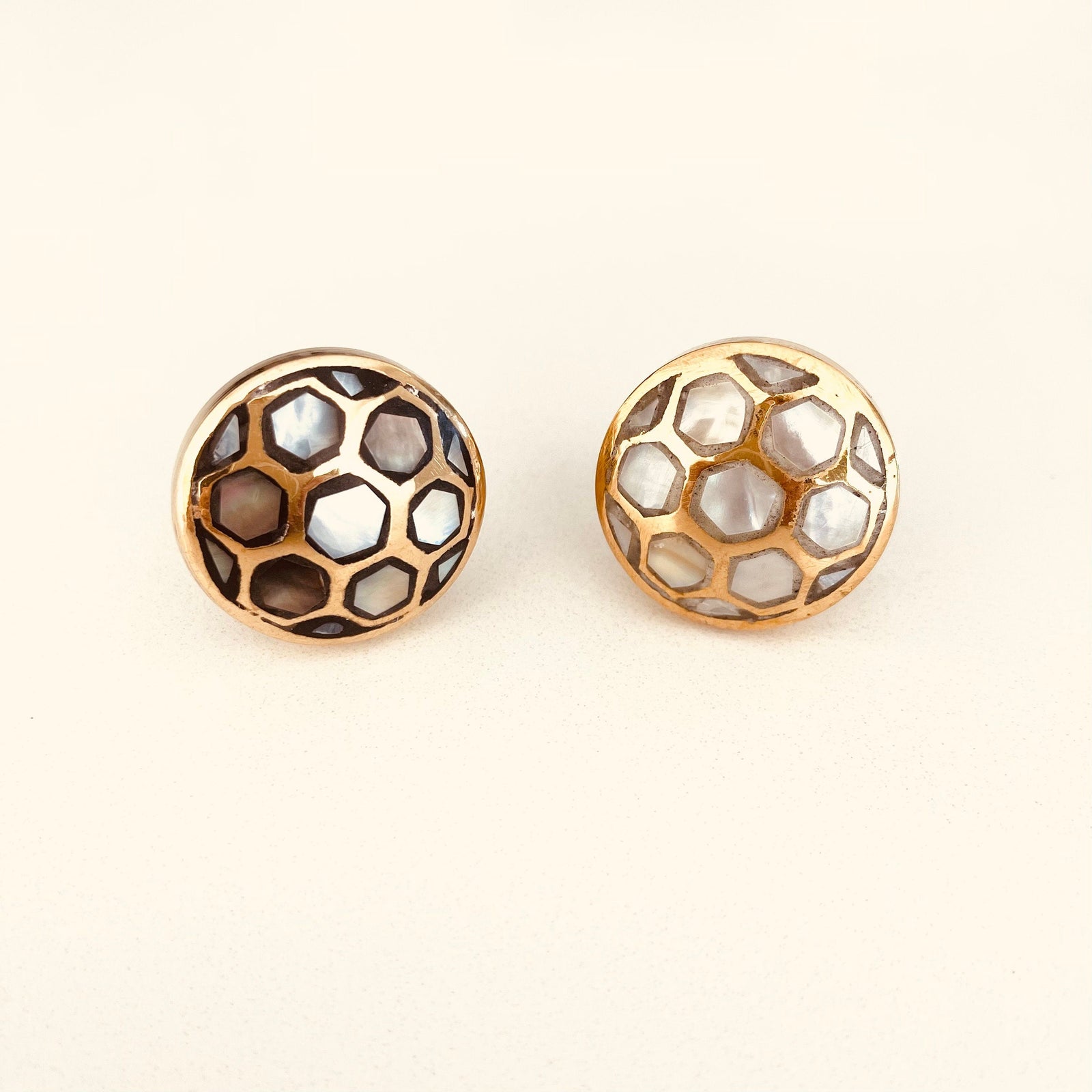 Mother of Pearl White  & Black Honeycomb Shell Knob, w/brass Round Vintage Knob, Cabinet Furniture Hardware